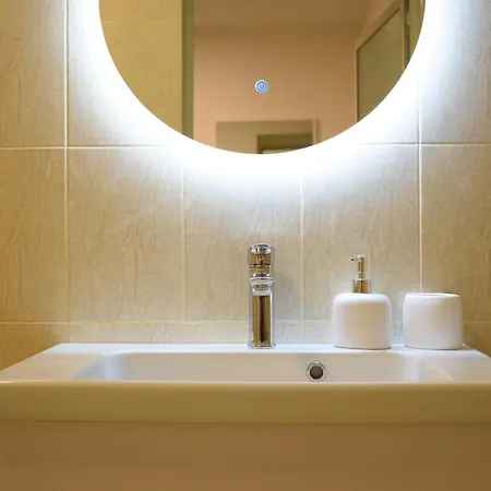 Feels Like - Flh Albania Tirana