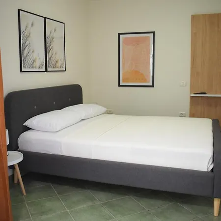 Feels Like - Flh Albania