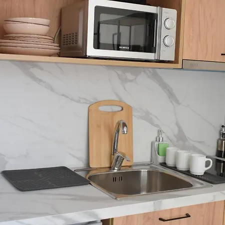 Feels Like - Flh Albania Lägenhet