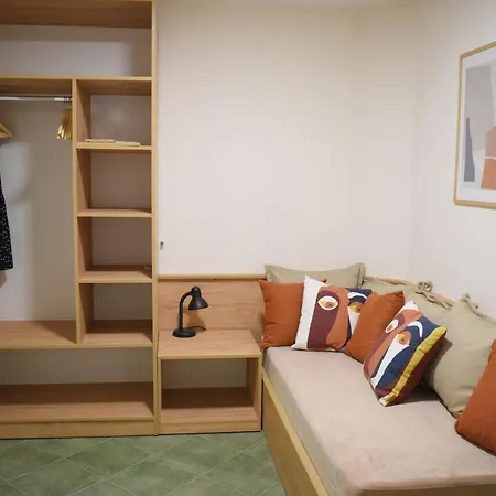 Feels Like - Flh Albania