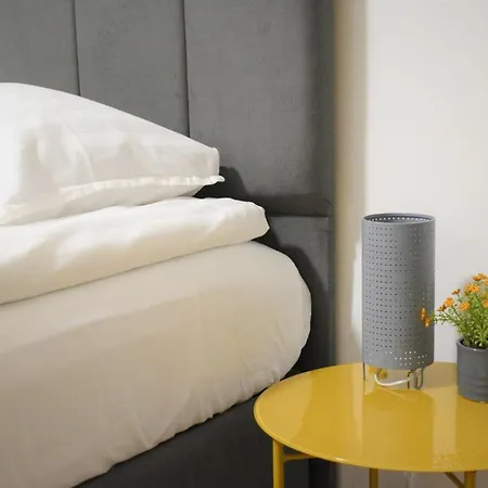 Feels Like - Flh Albania Appartement Tirana